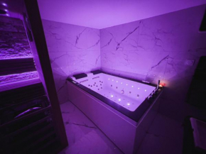 Suite KING Size SAUNA JACUZZI